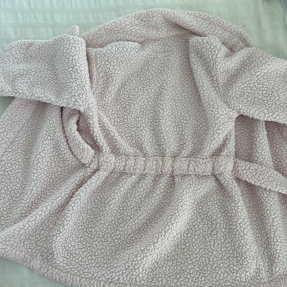 Little Giraffe Cozy Pink Sherpa Robe size 2-4 - Picture 8 of 9